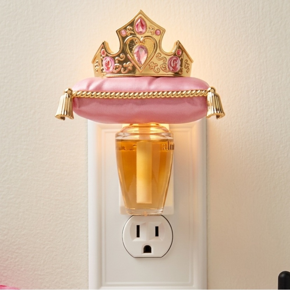 Bath & Body Works Disney Princess Aurora Crown Wallflowers Nightlight Plug